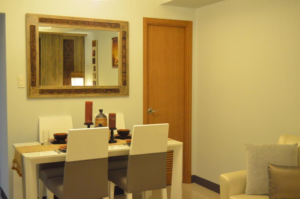 Greenbelt Madison Apartments Makati City Buitenkant foto