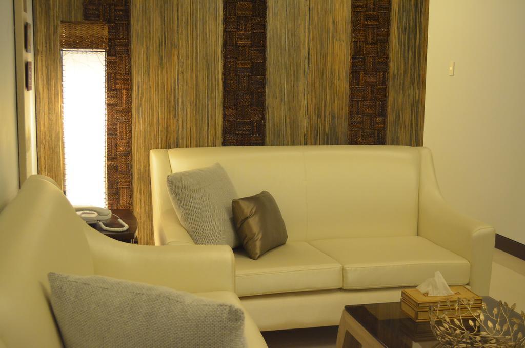 Greenbelt Madison Apartments Makati City Buitenkant foto